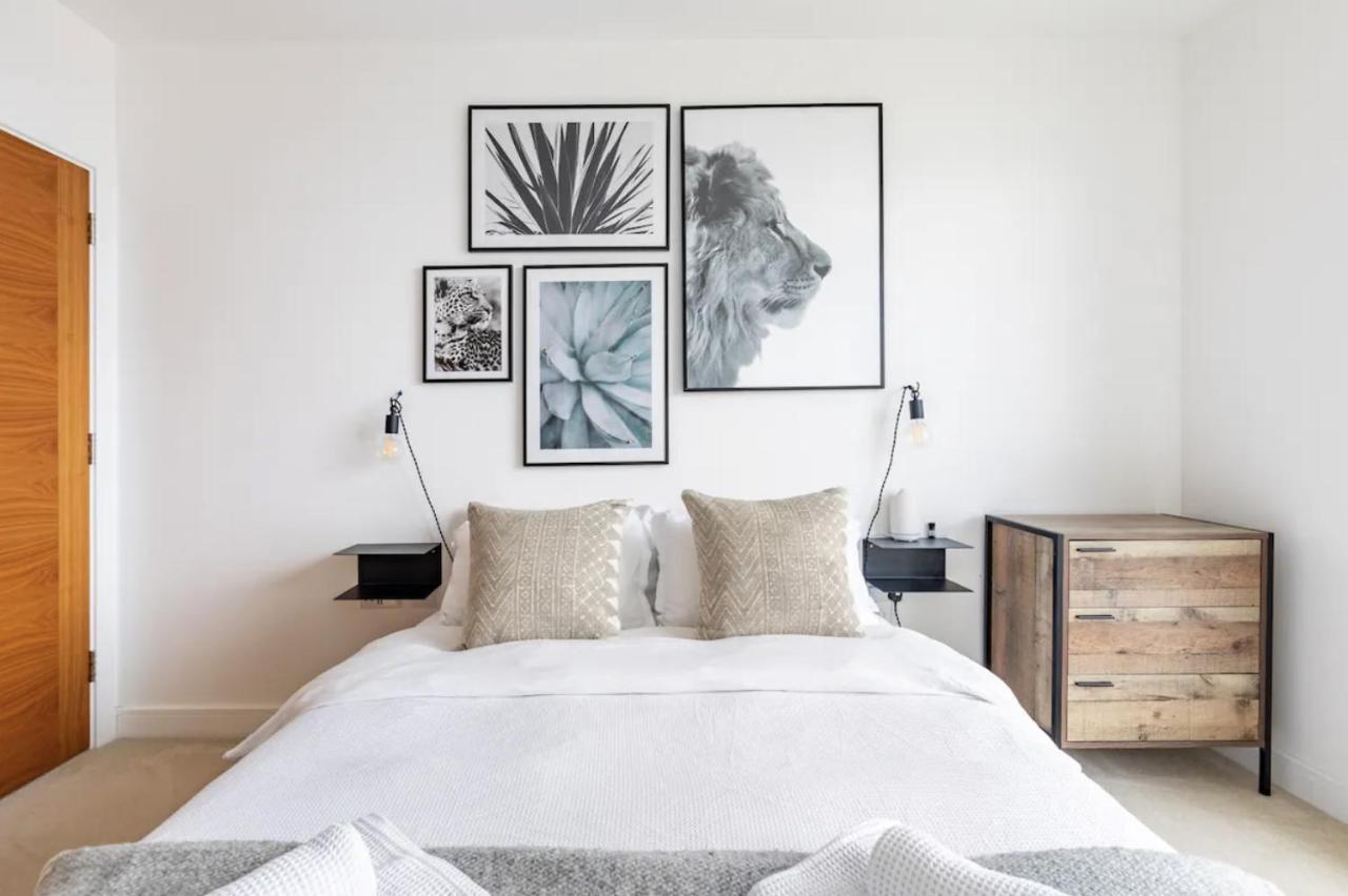 Apartment Modern 1 Bed L Views L Work Space *