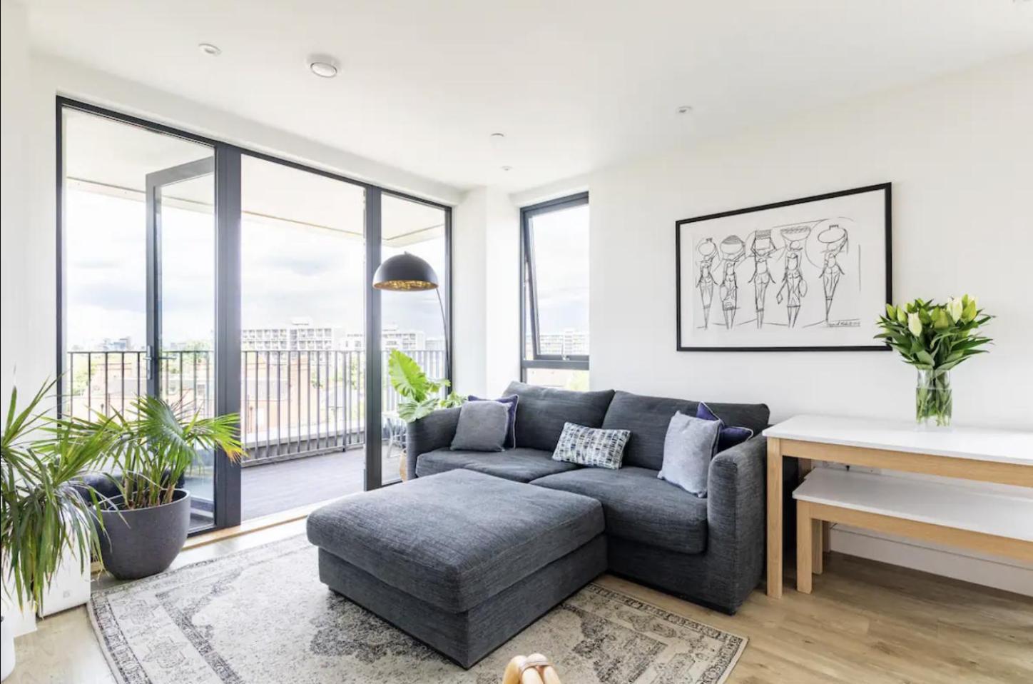 Modern 1 Bed L Views L Work Space * London